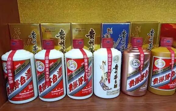 内幕！高品质白酒厂家“獐头鼠目”仿真茅台酒批发厂家