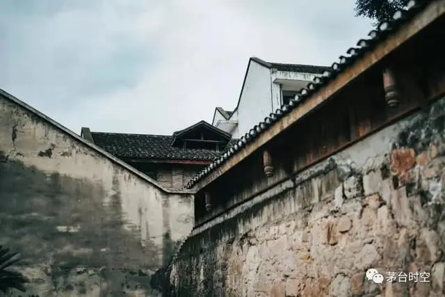 复刻茅台酒拿货渠道_复刻茅台酒_复刻茅台多少钱一箱