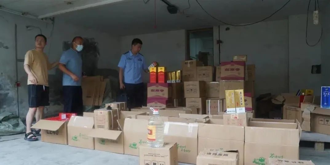 仿真茅台飞天图片_仿真飞天茅台_仿真茅台多少钱一箱