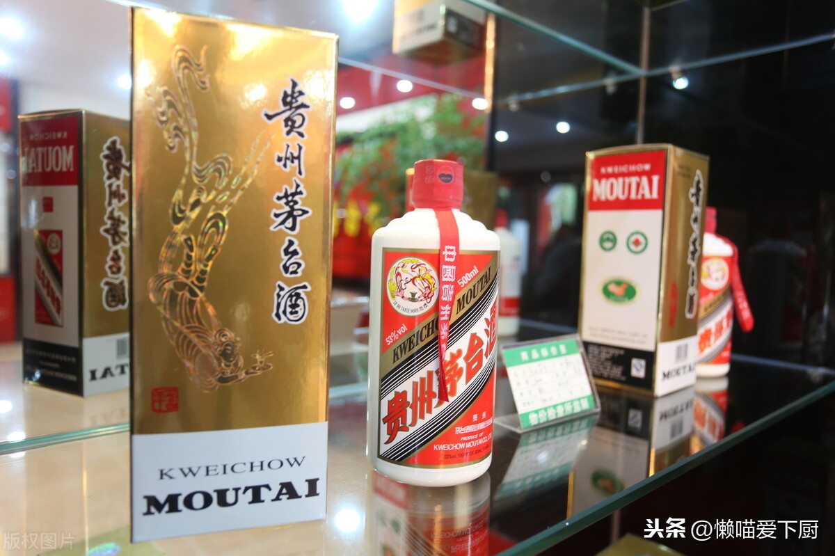 仿真茅台多少钱一箱_仿真茅台飞天图片_仿真飞天茅台