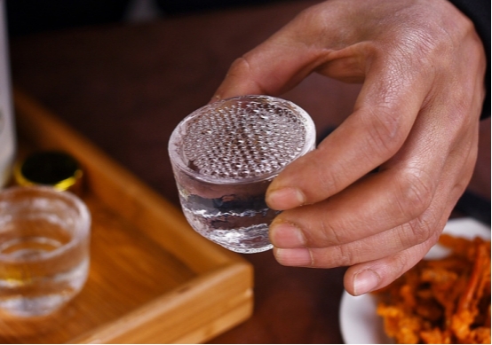 复刻茅台酒拿货渠道_复刻茅台多少钱一箱_复刻茅台酒